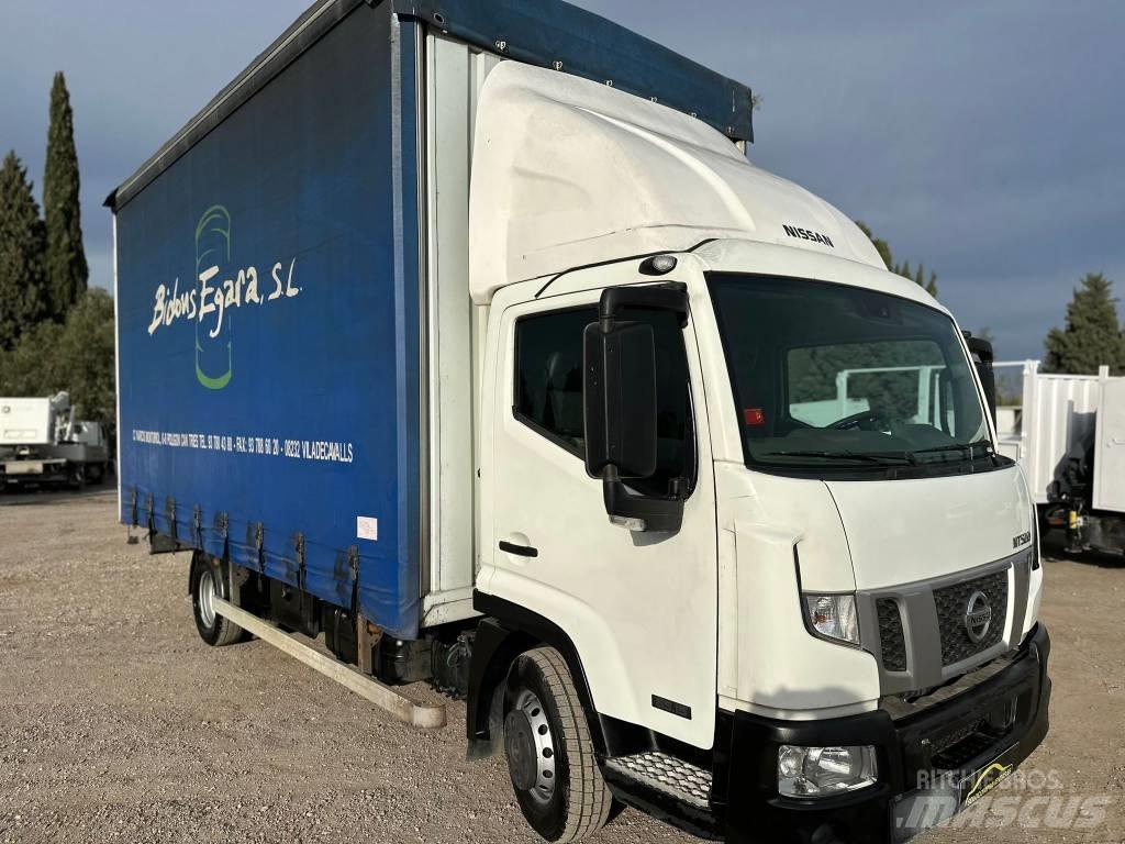 Nissan NT500 Бортовые фургоны