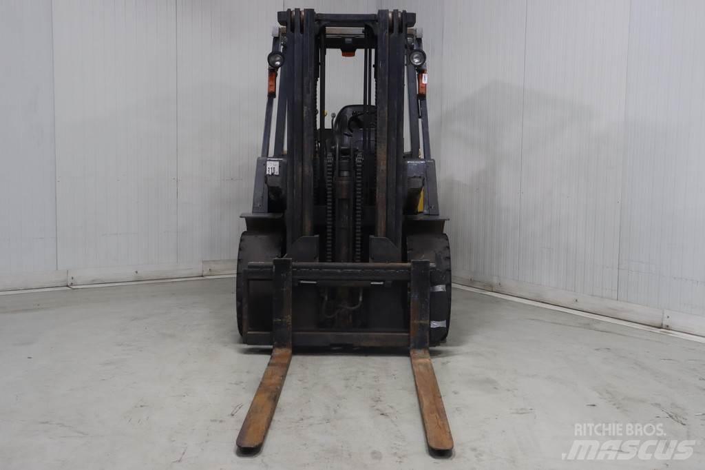 TCM FD40T2 Дизельные погрузчики