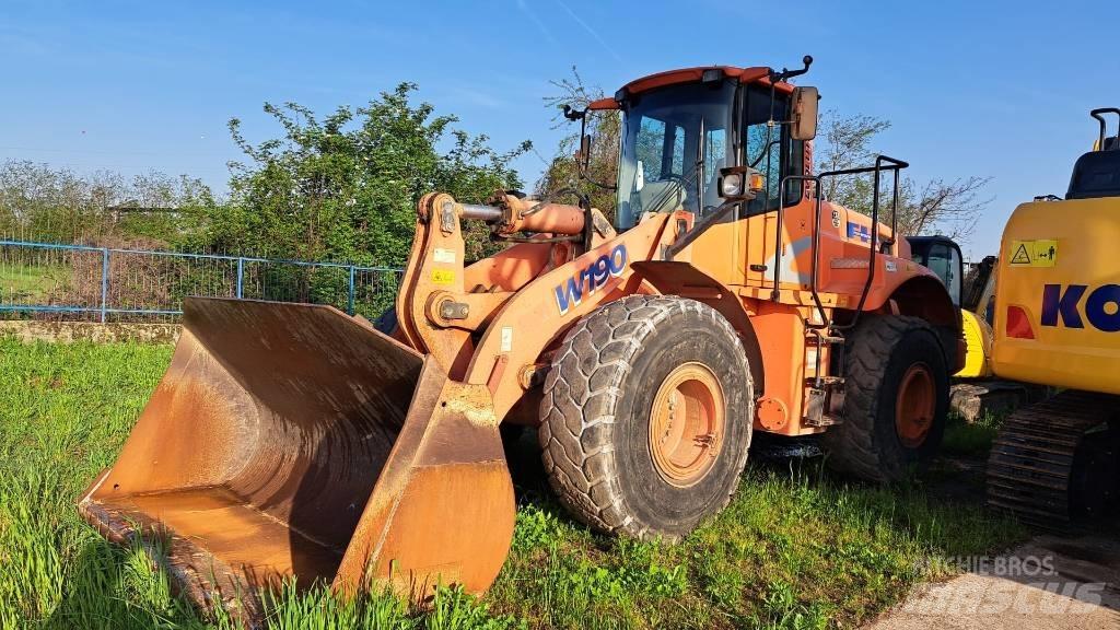 Hitachi W190 Фронтальные погрузчики