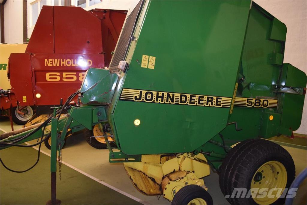 John Deere 580 Рулонные пресс-подборщики