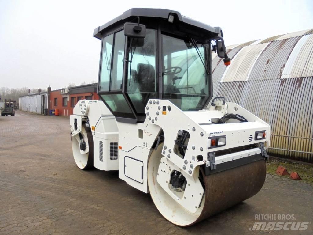 Dynapac CC 2200 Катки тротуарные