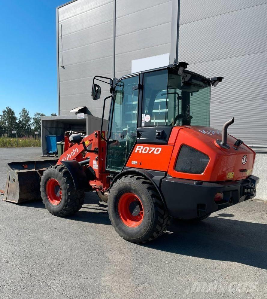 Kubota R 070 HW Фронтальные погрузчики
