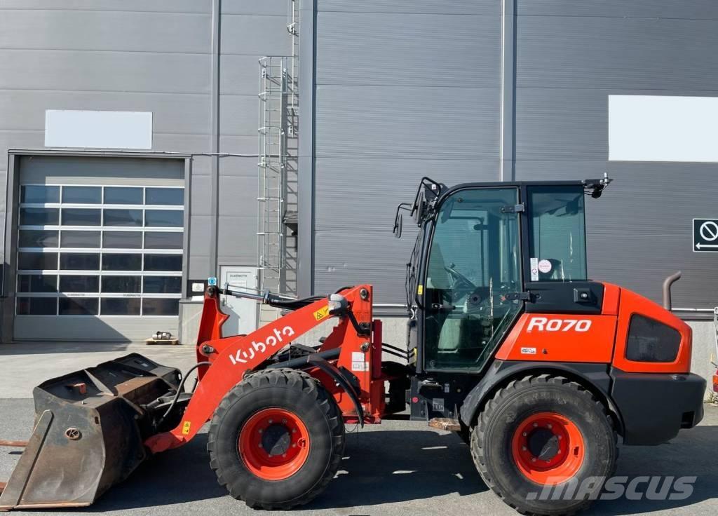 Kubota R 070 HW Фронтальные погрузчики