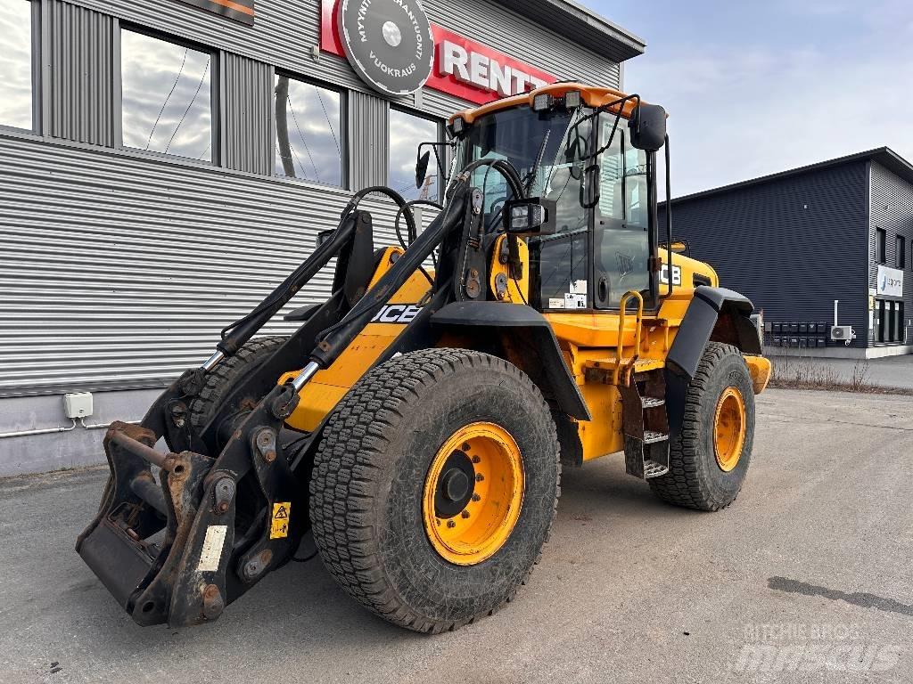 JCB 426 E Фронтальные погрузчики