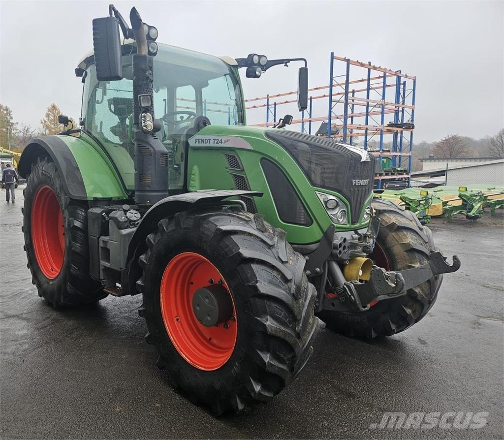 Fendt 724 Vario Трактора