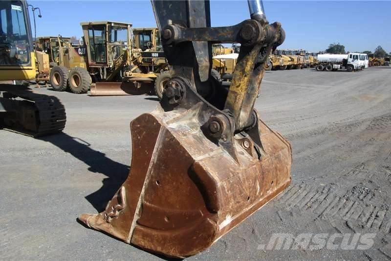 Komatsu PC300-8 Мини-экскаваторы