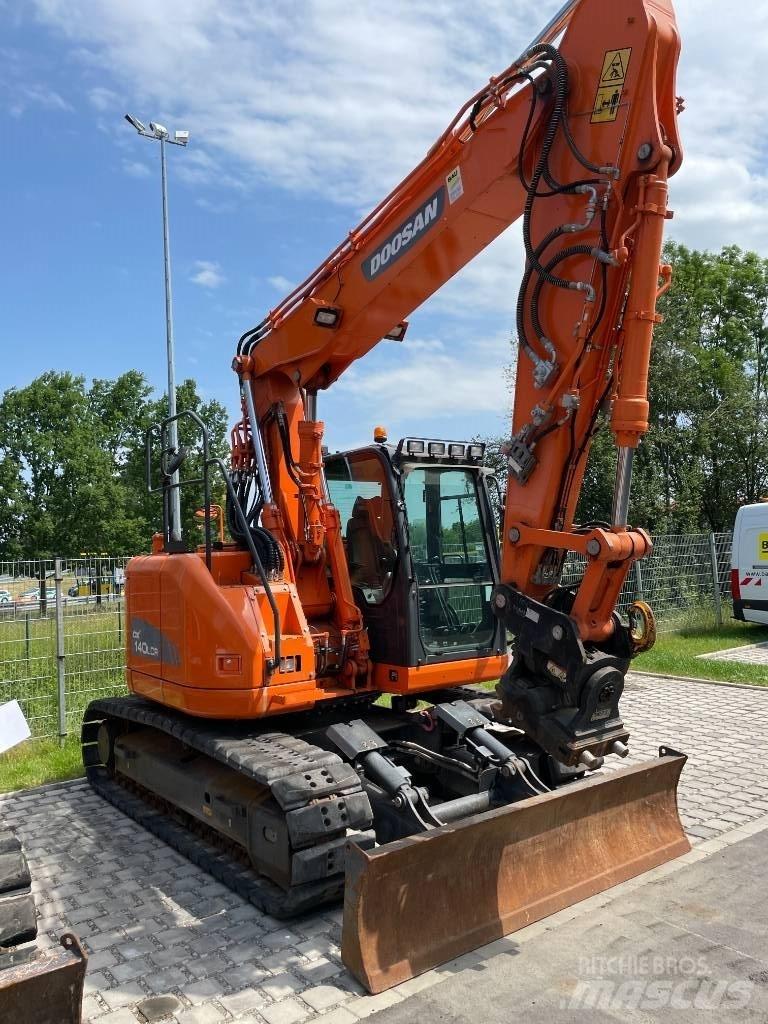 Doosan DX 140 LCR-3 Гусеничные экскаваторы