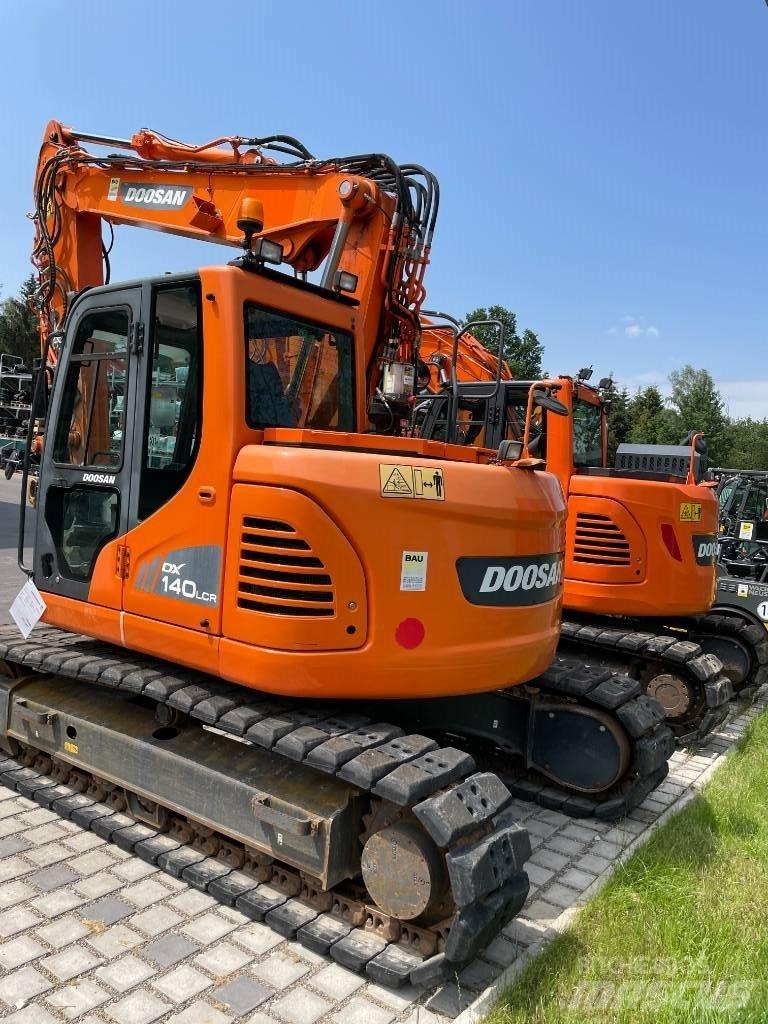 Doosan DX 140 LCR-3 Гусеничные экскаваторы