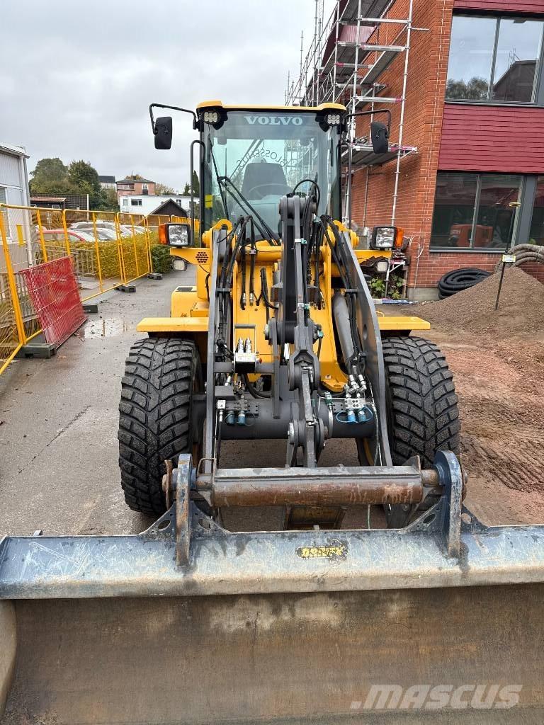 Volvo L 35 G Фронтальные погрузчики