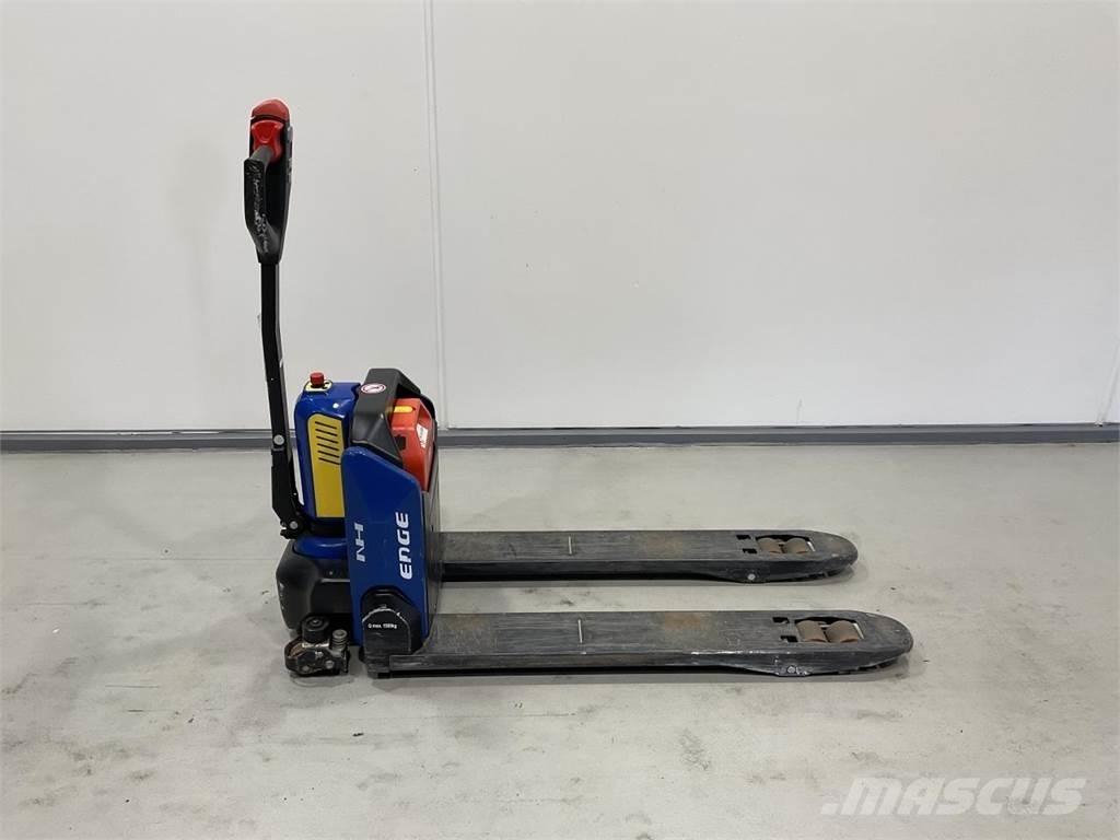 NH SKP1500E Ручные электрические тележки