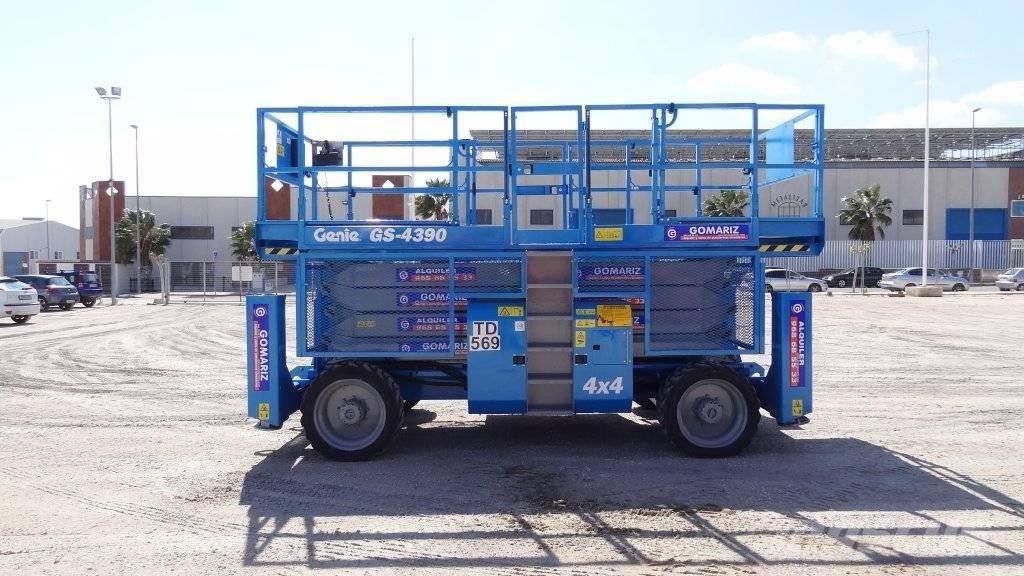 Genie GS 4390 RT Ножничные подъемники
