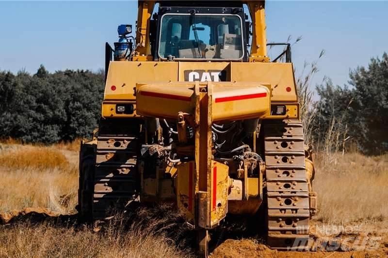 CAT D10T Гусеничные бульдозеры