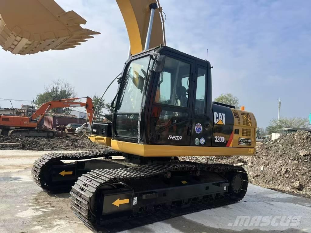 CAT 320 D Гусеничные экскаваторы