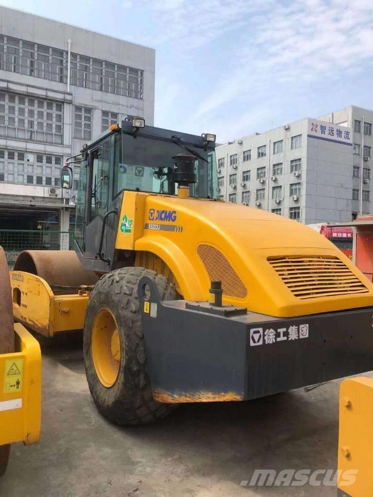 XCMG XS 223 J Грунтовые катки