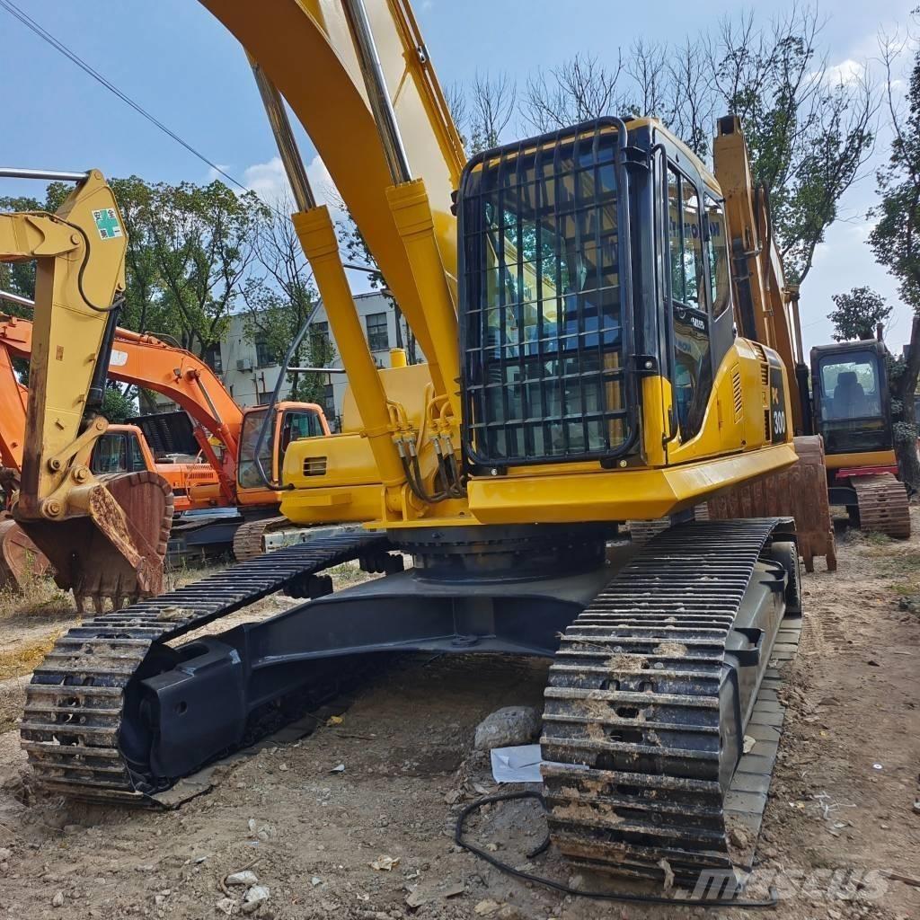 Komatsu PC300 Гусеничные экскаваторы