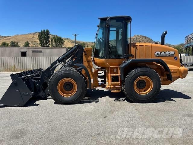 CASE 621 F XT Фронтальные погрузчики