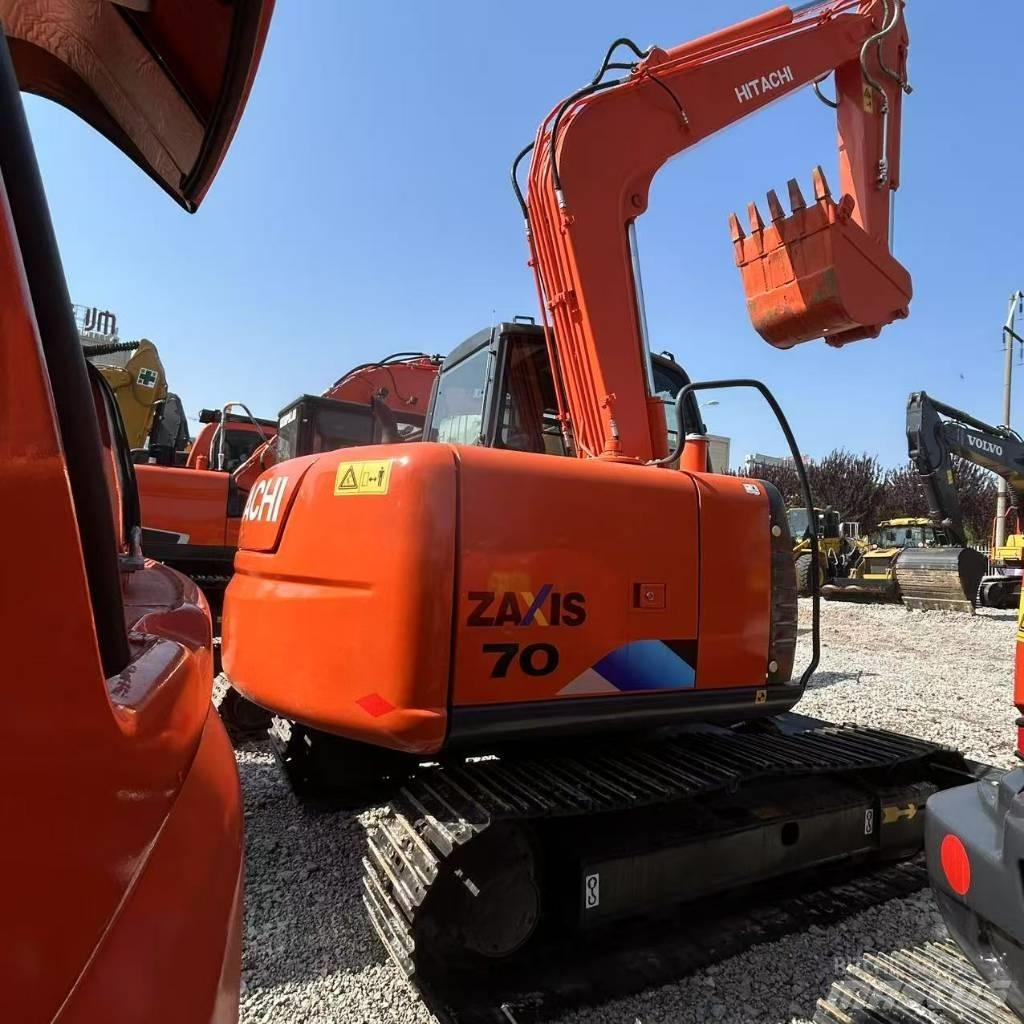 Hitachi ZX 70 Гусеничные экскаваторы