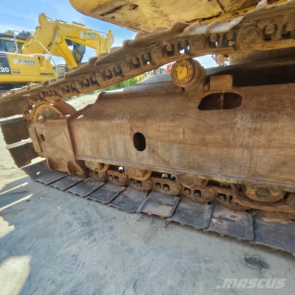 Komatsu PC 240 LC-7 Гусеничные экскаваторы
