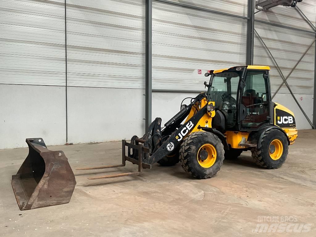 JCB 406 B Фронтальные погрузчики