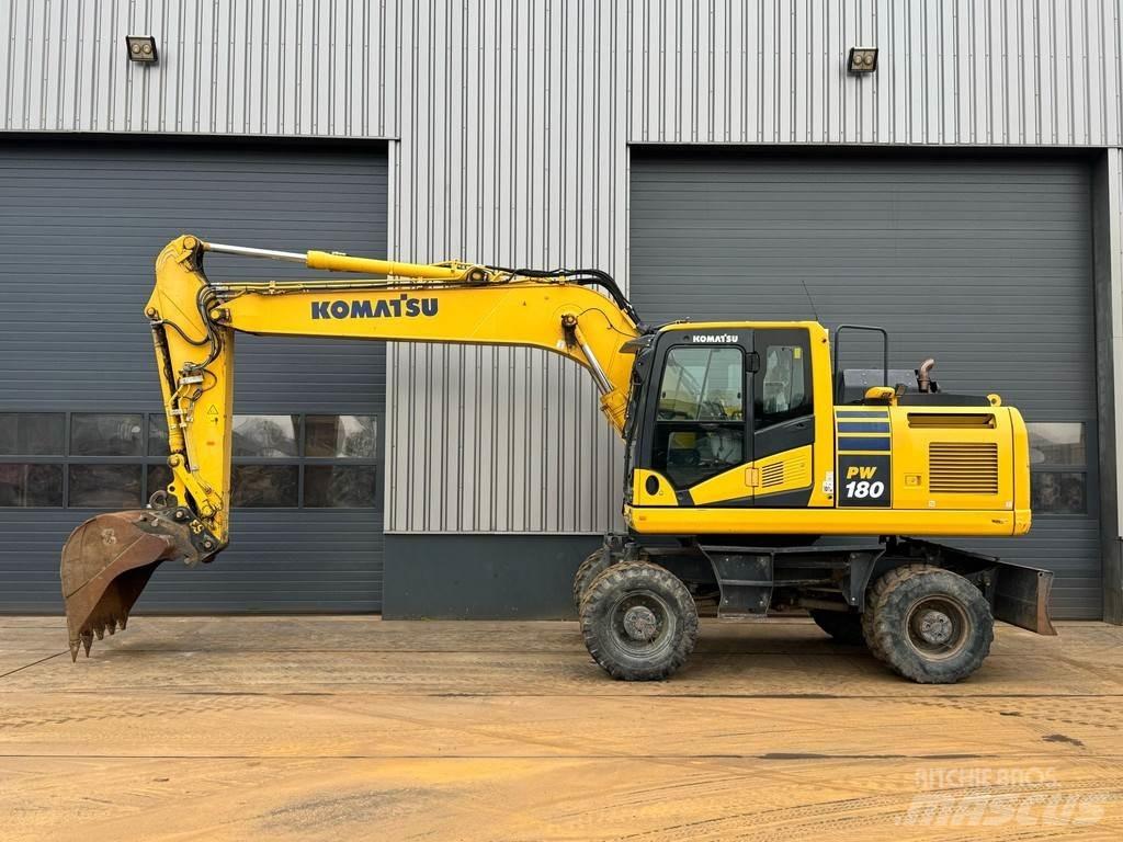 Komatsu PW180-11 Колёсные экскаваторы