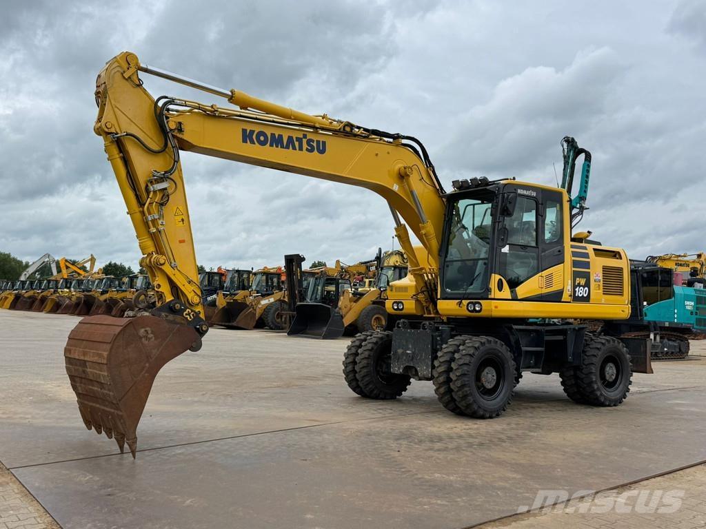 Komatsu PW180-11 Колёсные экскаваторы