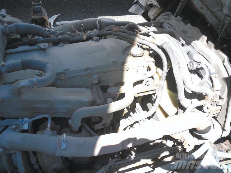 Isuzu NPR Изотермический фургон