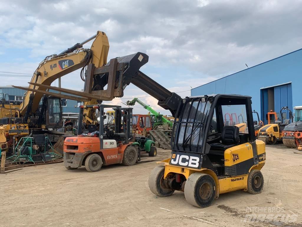 JCB TLT 30 D Телескопические погрузчики