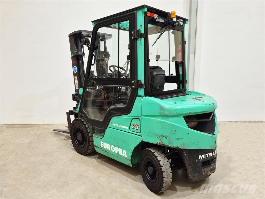 Mitsubishi FD25NT Дизельные погрузчики