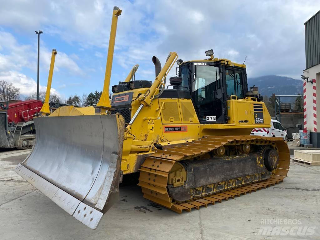 Komatsu D65PX-18 Гусеничные бульдозеры