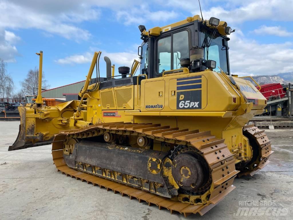 Komatsu D65PX-18 Гусеничные бульдозеры