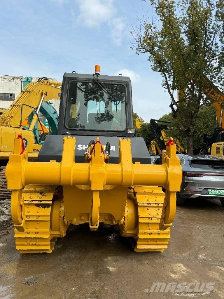 Shantui SD 16 Гусеничные бульдозеры