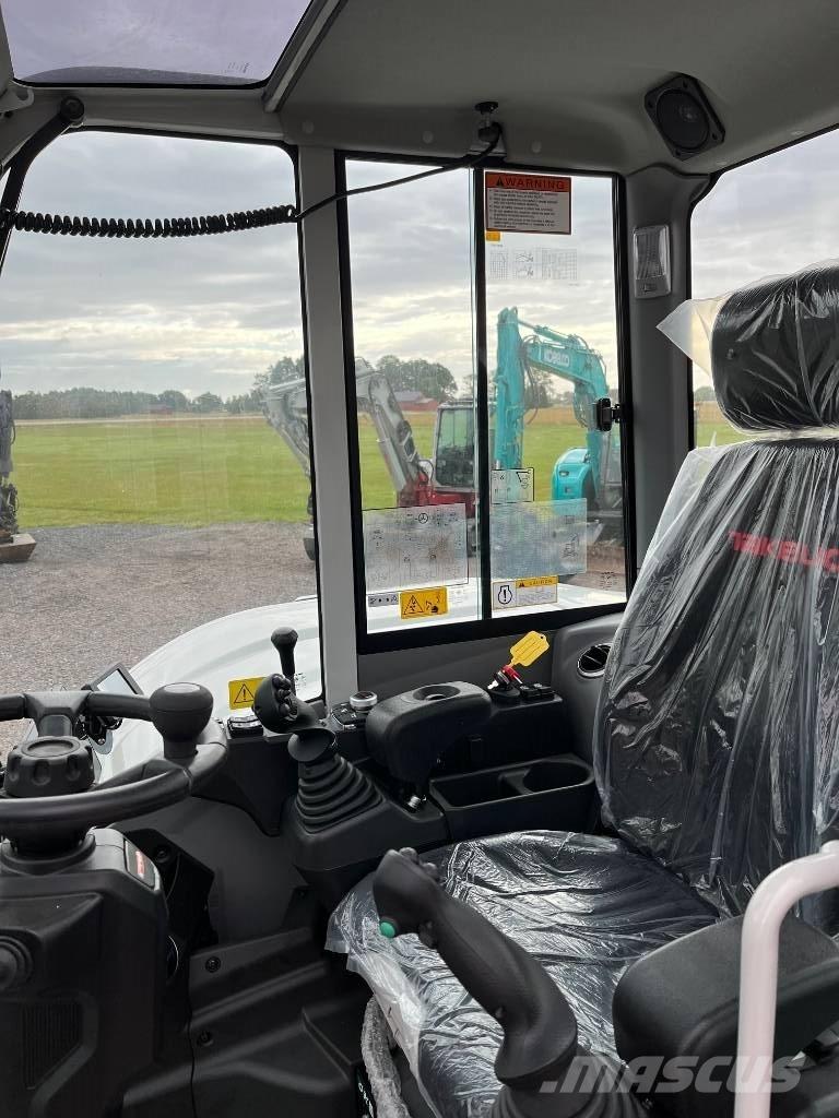 Takeuchi TB 370 W Колёсные экскаваторы