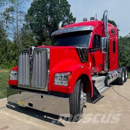 Kenworth W 990 Седельные тягачи