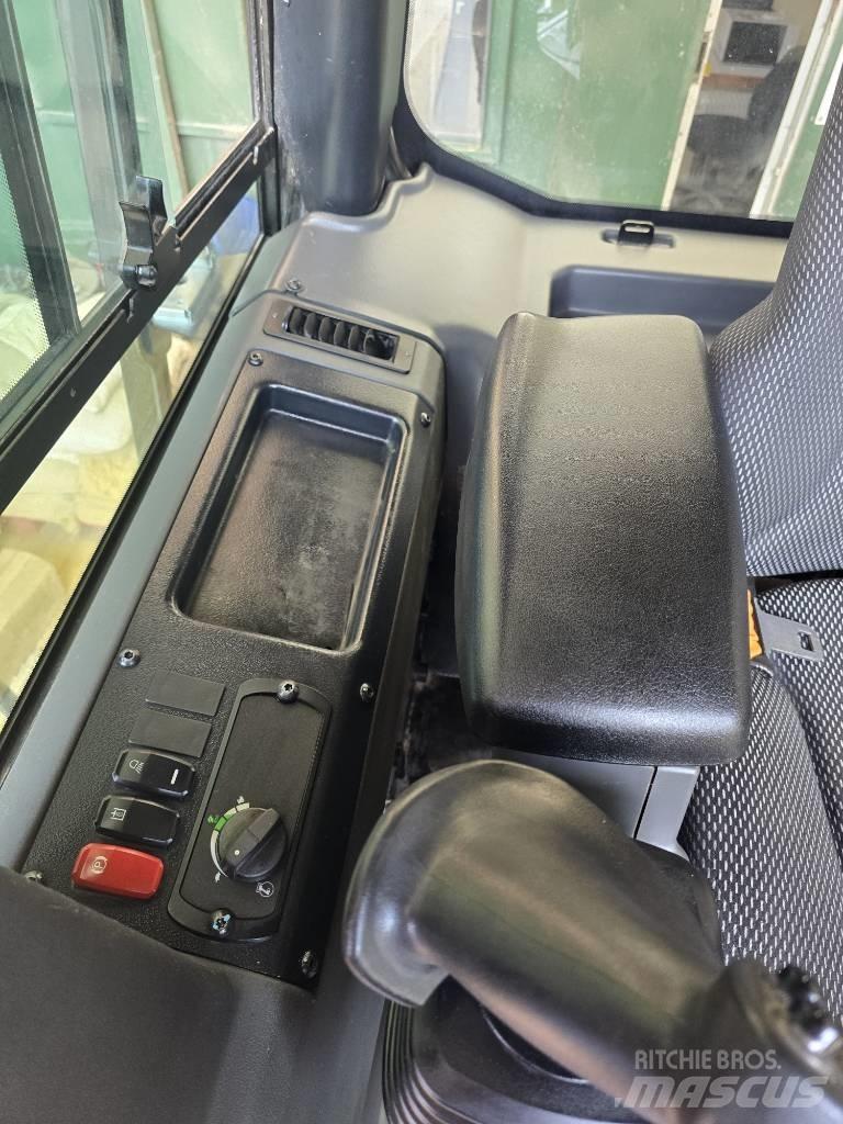 CAT D 3 LGP Гусеничные бульдозеры