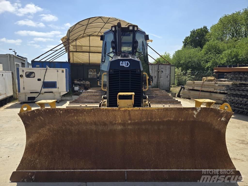 CAT D 3 LGP Гусеничные бульдозеры
