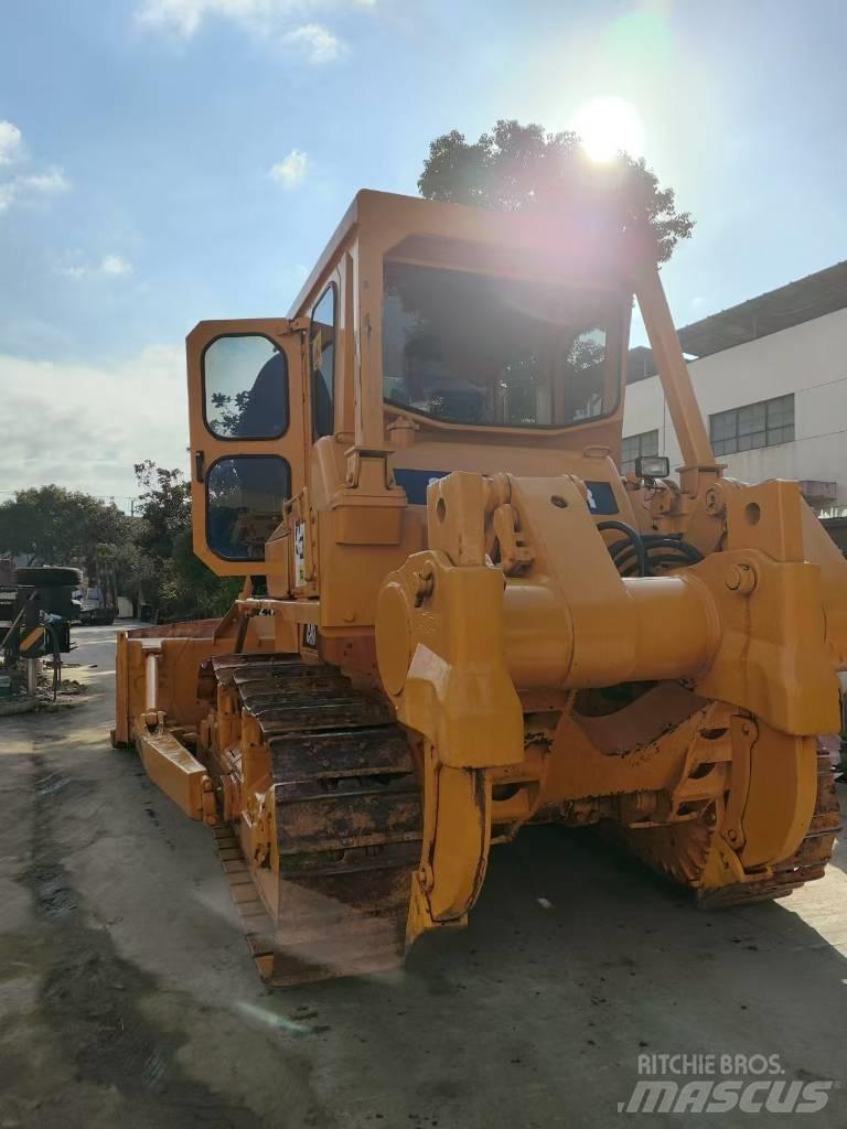 CAT D7G Гусеничные бульдозеры