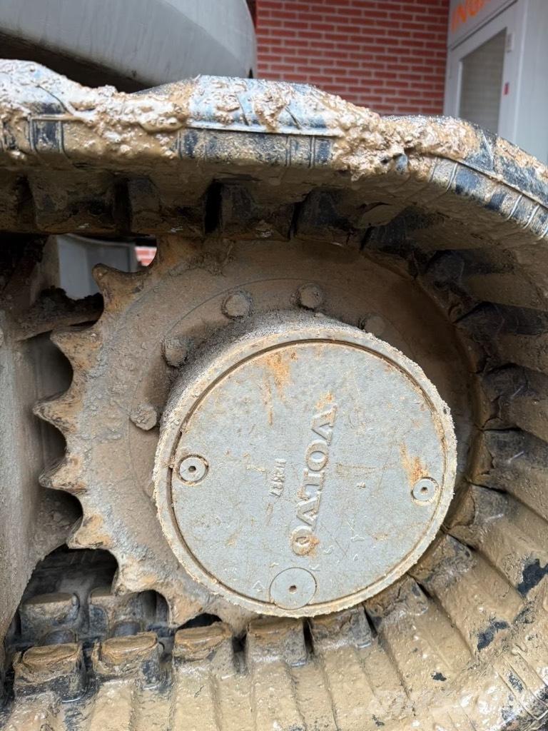 Volvo ECR 88 PLUS Малые экскаваторы 7т-12т