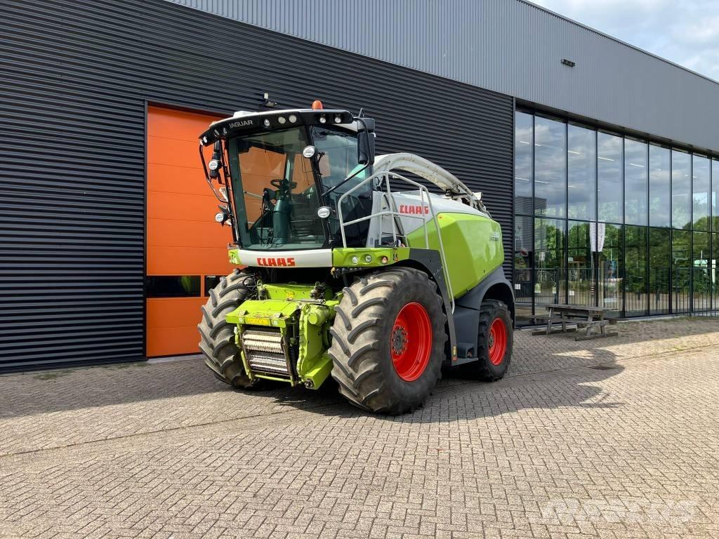 CLAAS Jaguar 930 Самоходные кормоуборочные комбайны