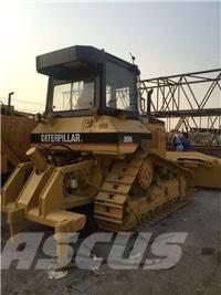 CAT D5N Гусеничные бульдозеры