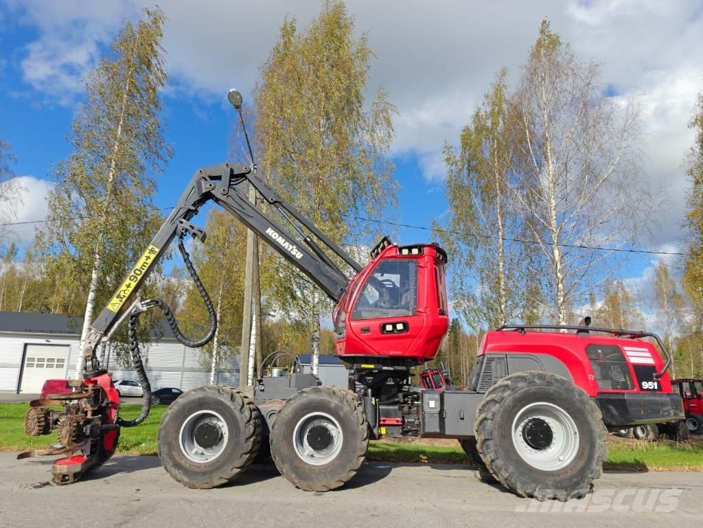 Komatsu 951 Харвестеры