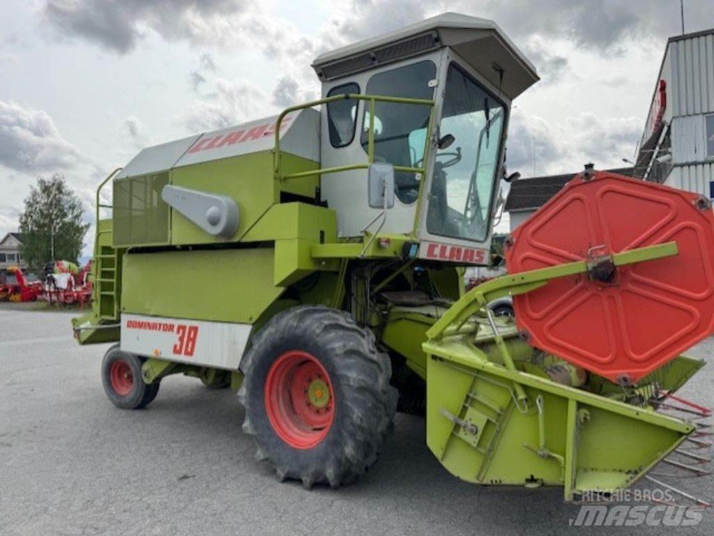 CLAAS Dominator 38 Зерноуборочные комбайны