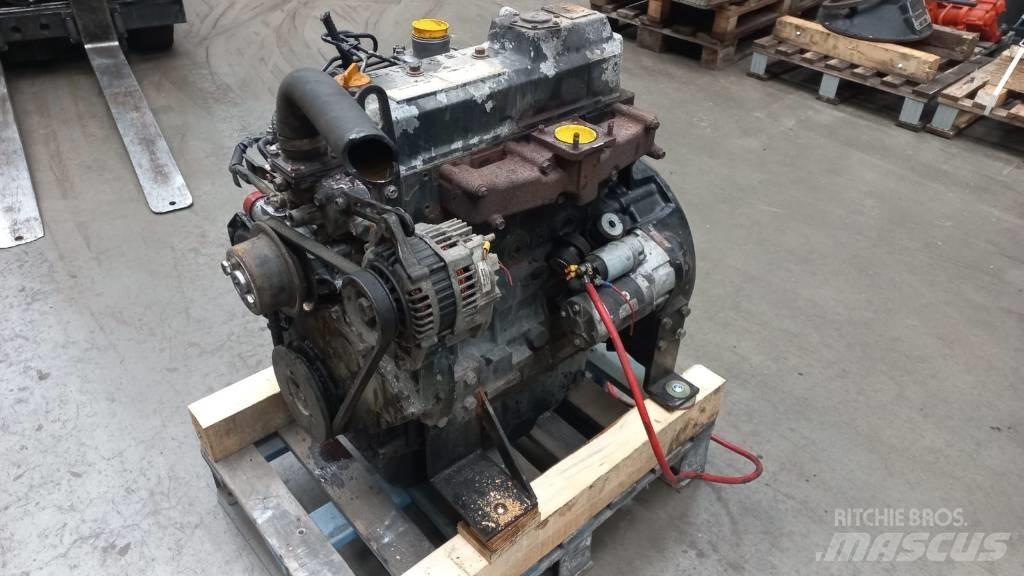 Yanmar 4TNV98 Двигатели