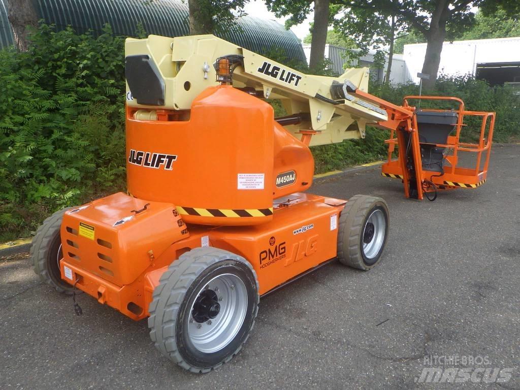 JLG M450AJ Коленчатые подъемники
