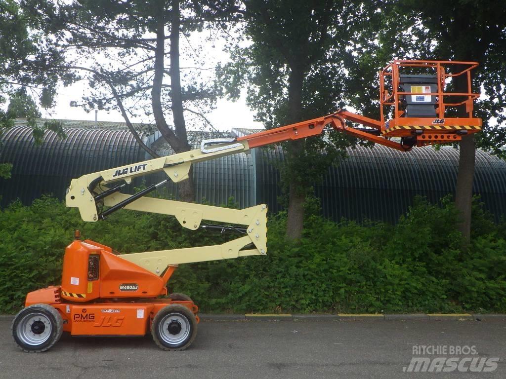 JLG M450AJ Коленчатые подъемники