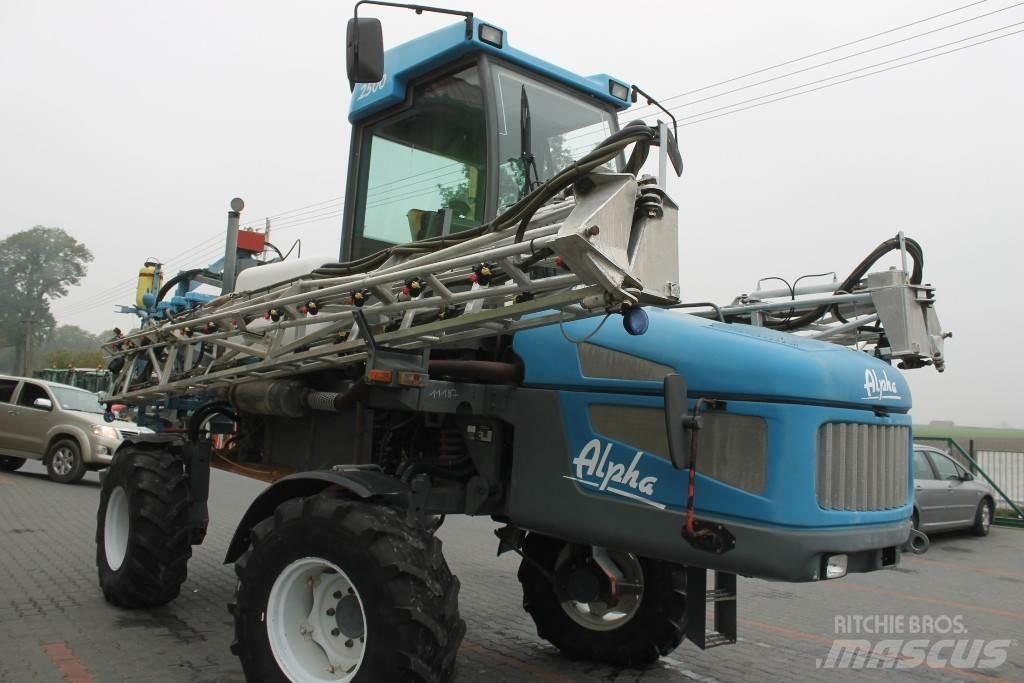 Evrard Alpha 2500 Самоходные опрыскиватели