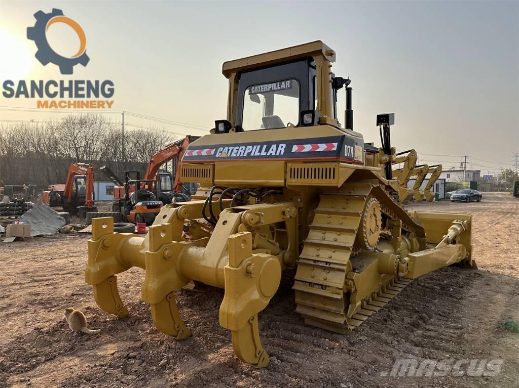 CAT D7R Гусеничные бульдозеры