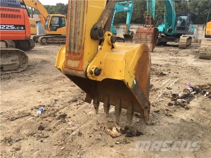 Komatsu PC 200-7 Гусеничные экскаваторы