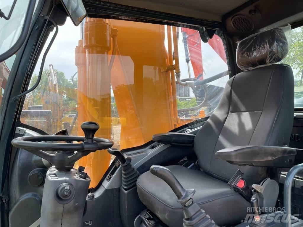 Hyundai R210W-9 Колёсные экскаваторы