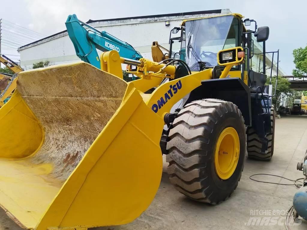 Komatsu WA 380 Фронтальные погрузчики