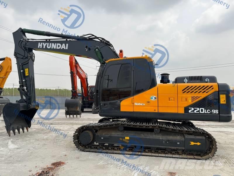 Hyundai R220LC-9S Гусеничные экскаваторы